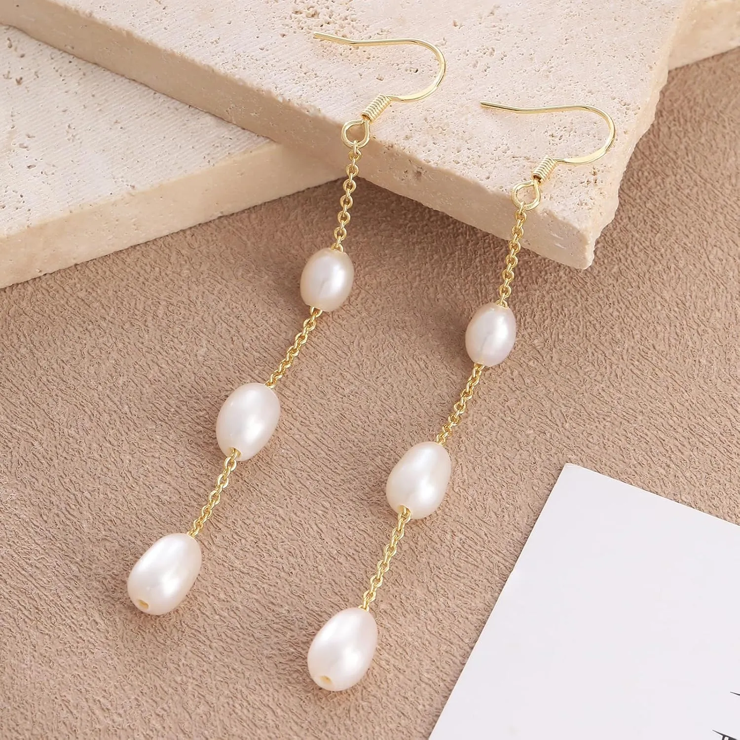 Pearl Earrings for Woman Gold Dangle Aesthetic Dainty Pearl Drop Earrings for Woman Gift and Wedding